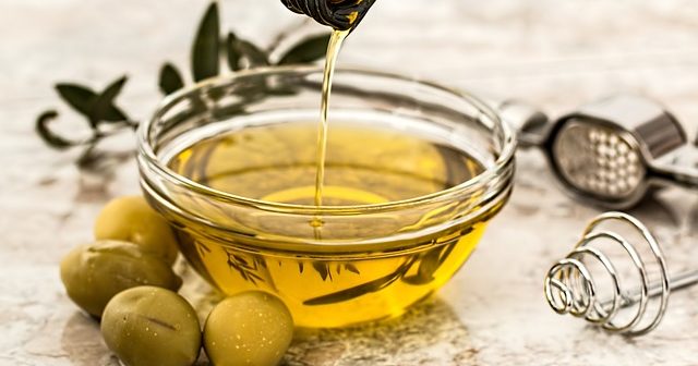 olivový olej miska